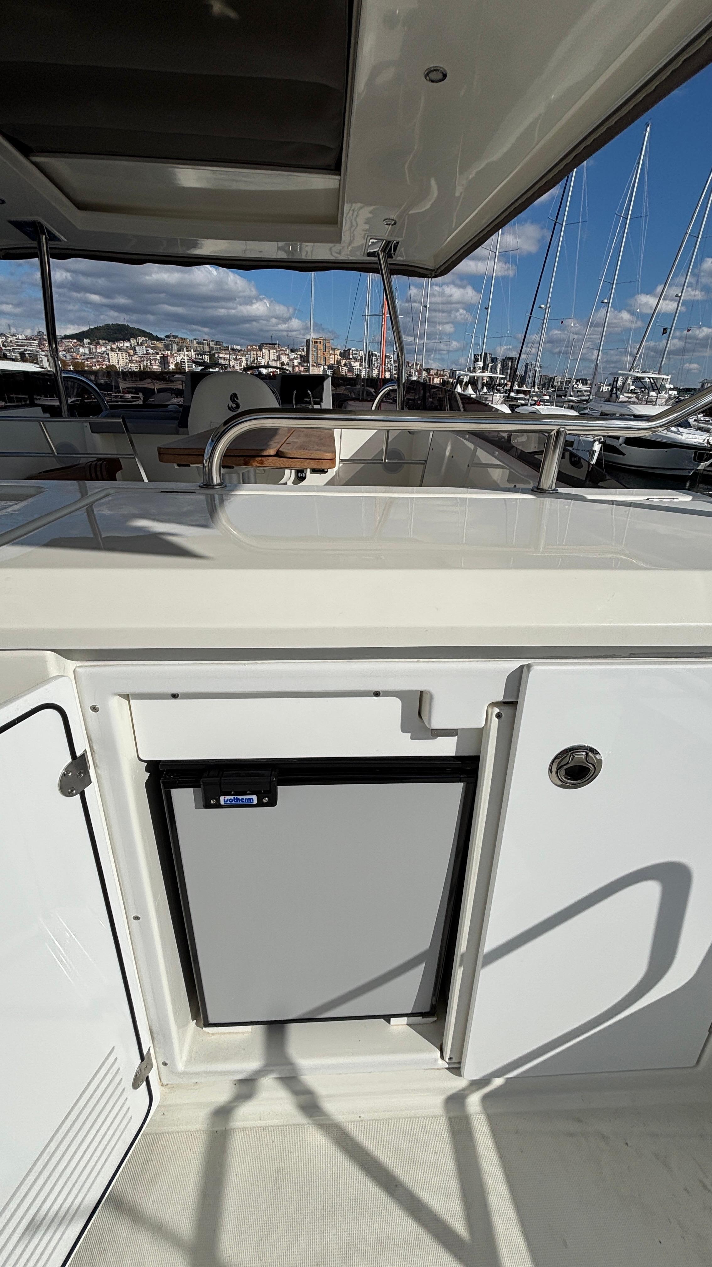 Beneteau Swift Trawler 48