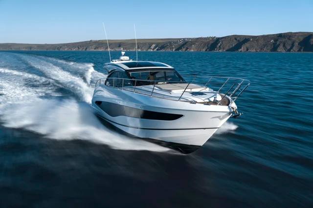 Princess V50 Deck Saloon